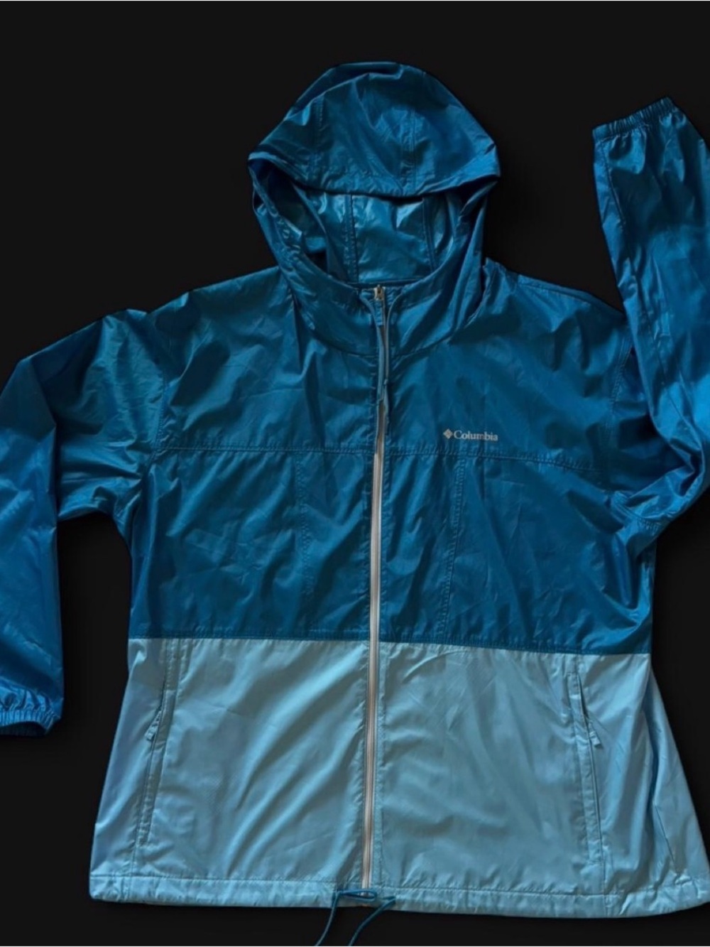 Columbia Two-Tone Teal and Light Blue Hooded Windbreaker